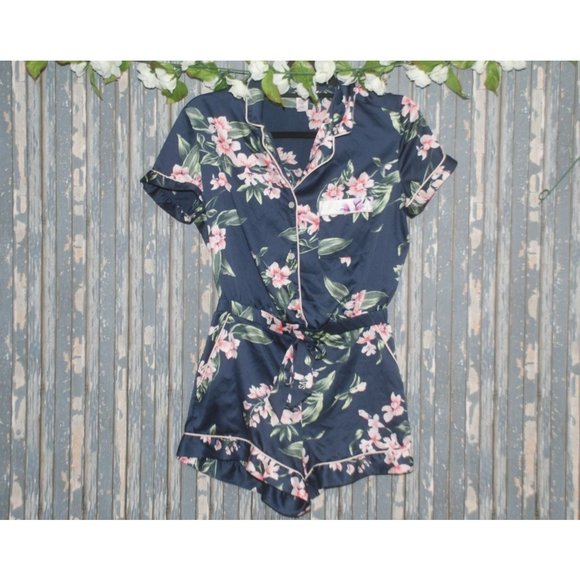 Victoria's Secret Other - Victoria's Secret Pajama Blue Floral Shorts Romper Size S Elastic Waist